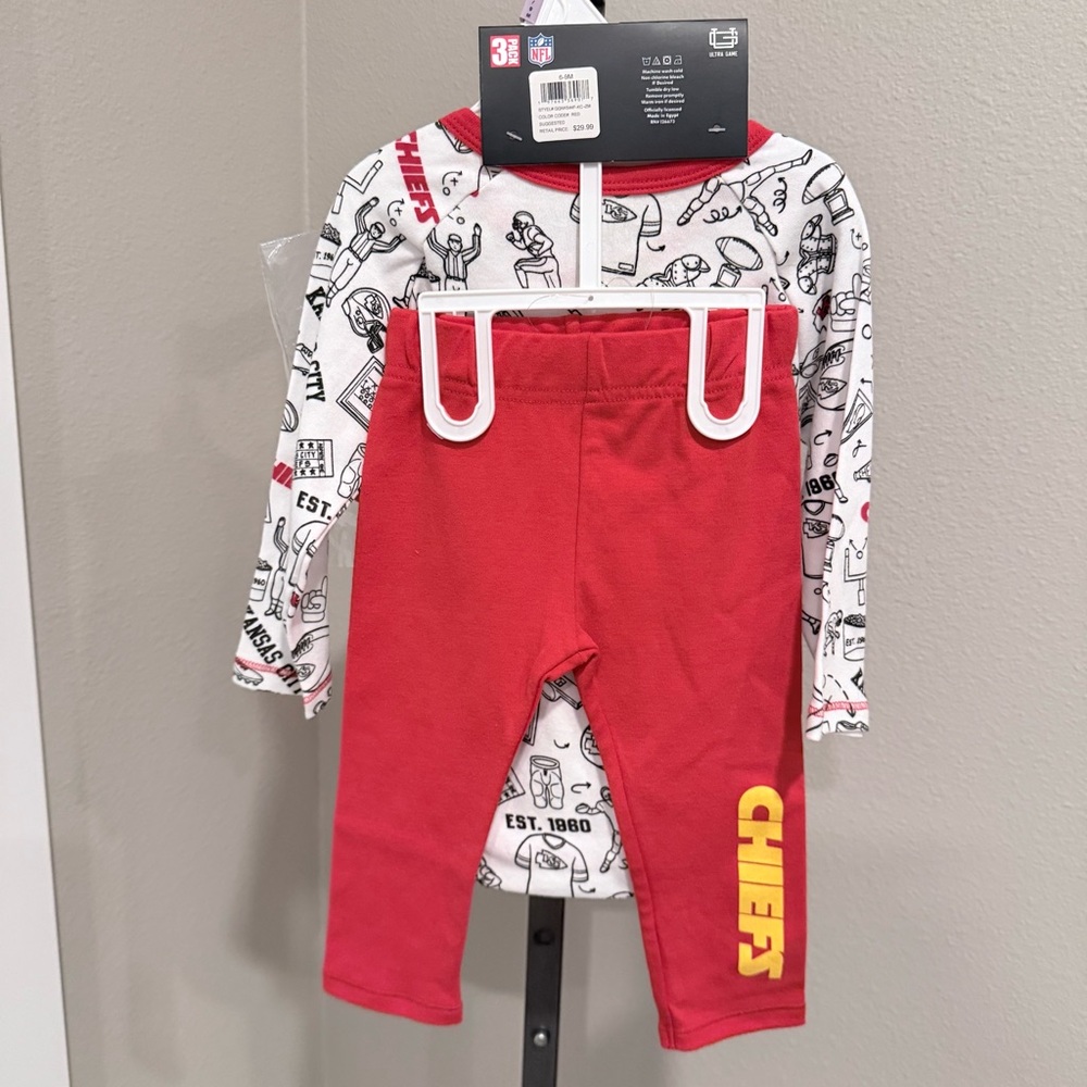 NWT NFL Kansas City Chiefs baby three piece outfit set. - Picture 4 of 15